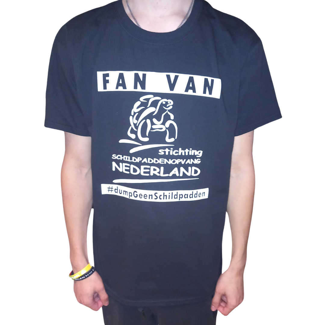 Jaaa ze zijn er, de FAN VAN Stichting Schildpaddenopvang Nederland t-shirts